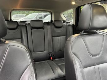 FORD KUGA 2.0 TDCi Titanium X