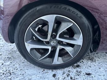 VAUXHALL ADAM 1.0 i Turbo ecoFLEX GLAM