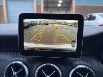 MERCEDES-BENZ A CLASS 2.1 A200d AMG Line