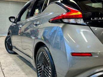 NISSAN LEAF 39kWh Tekna Auto 5dr