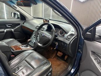 VOLVO XC90 2.4 D5 Executive Geartronic 4WD Euro 5 5dr