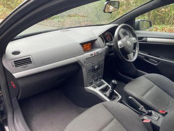 VAUXHALL ASTRA 1.4i 16v SXi Sport Hatch 3dr
