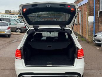 MERCEDES-BENZ E CLASS 2.1 E220 CDI AMG Sport G-Tronic+ Euro 5 (s/s) 5dr