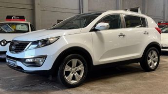 Kia Sportage 1.7 CRDi EcoDynamics 2 Diesel White 5dr PANROOF+11 STAMPS+CRUISE