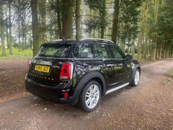 MINI COUNTRYMAN 1.5 10kWh Cooper SE Exclusive Auto ALL4 Euro 6 (s/s) 5dr