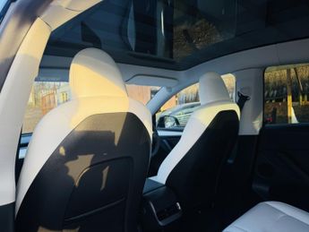 TESLA MODEL Y (7 seatDual Motor) Long Range