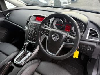 VAUXHALL ASTRA 1.6 16v Elite Auto Euro 5 5dr