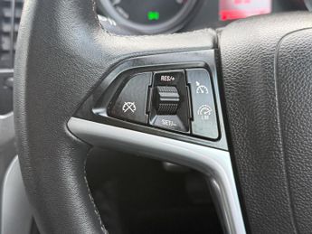 VAUXHALL ASTRA 1.6 16v Elite Auto Euro 5 5dr