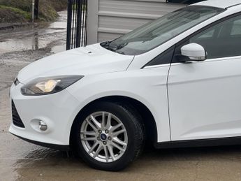 FORD FOCUS 1.6 Titanium