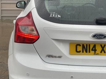 FORD FOCUS 1.6 Titanium