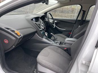 FORD FOCUS 1.6 Titanium