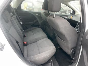 FORD FOCUS 1.6 Titanium
