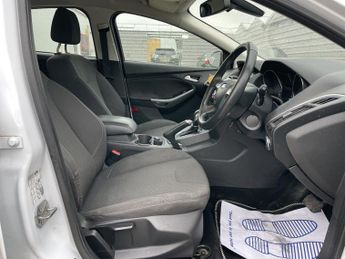 FORD FOCUS 1.6 Titanium