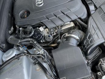 AUDI A4 AVANT 2.0 TDI SE Technik