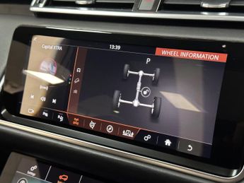 LAND ROVER RANGE ROVER VELAR 2.0 D180 R-Dynamic HSE