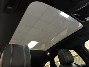 LAND ROVER RANGE ROVER VELAR 2.0 D180 R-Dynamic HSE