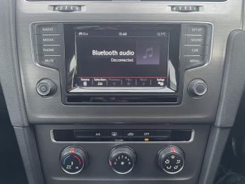 VOLKSWAGEN GOLF 1.6 TDI BlueMotion Tech SE