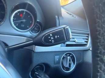 MERCEDES-BENZ E CLASS 3.0 E350 CDI V6 BlueEfficiency Sport Edition 125 G-Tronic+ Euro 