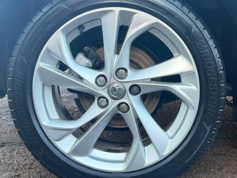 VAUXHALL ASTRA 1.4i Turbo SRi Auto Euro 6 (s/s) 5dr