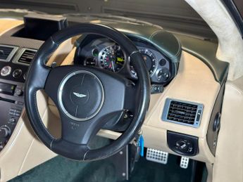 ASTON MARTIN DB9 5.9