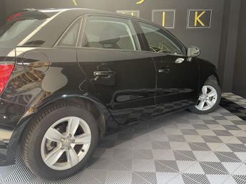 AUDI A1 1.0 TFSI SE