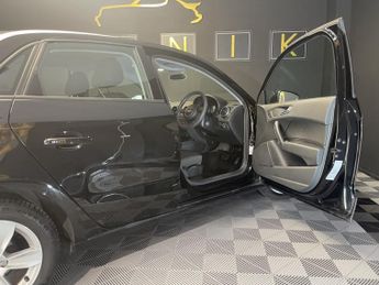 AUDI A1 1.0 TFSI SE