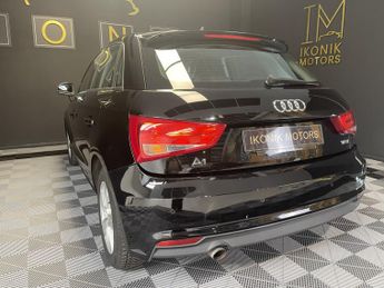 AUDI A1 1.0 TFSI SE