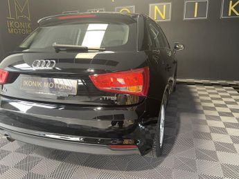 AUDI A1 1.0 TFSI SE