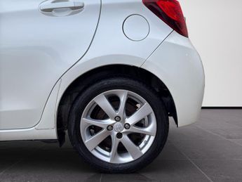 TOYOTA YARIS 1.5 VVT-h Sport