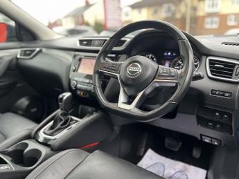NISSAN QASHQAI 1.5 dCi Tekna