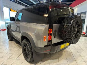 LAND ROVER DEFENDER 90 3.0 D200 MHEV