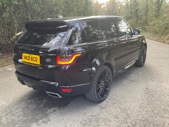 LAND ROVER RANGE ROVER SPORT 3.0 D300 MHEV HSE Dynamic Black Auto 4WD Euro 6 (s/s) 5dr