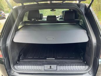 LAND ROVER RANGE ROVER SPORT 3.0 D300 MHEV HSE Dynamic Black Auto 4WD Euro 6 (s/s) 5dr