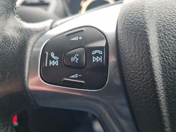 FORD FIESTA 1.6 Zetec