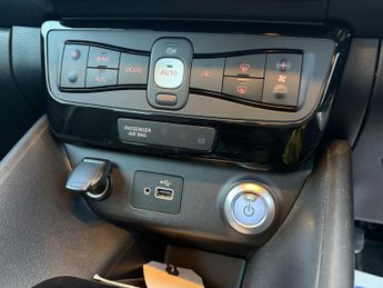 NISSAN LEAF 40kWh Acenta