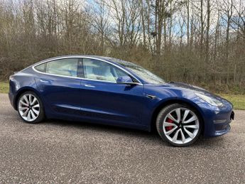Tesla Model 3 (Dual Motor) Performance