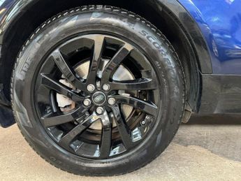 LAND ROVER DISCOVERY 3.0 SD V6 Landmark Edition Auto 4WD Euro 6 (s/s) 5dr