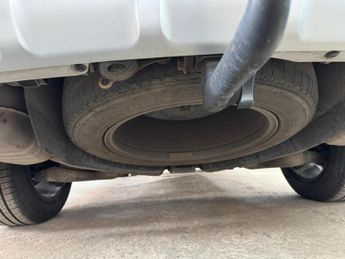 LAND ROVER DISCOVERY 3.0 SD V6 Landmark Edition Auto 4WD Euro 6 (s/s) 5dr