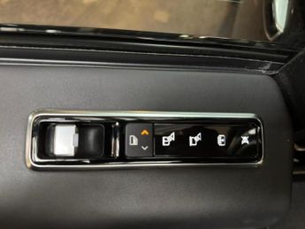 LAND ROVER RANGE ROVER 4.4 SD V8 Autobiography Auto 4WD Euro 6 (s/s) 5dr