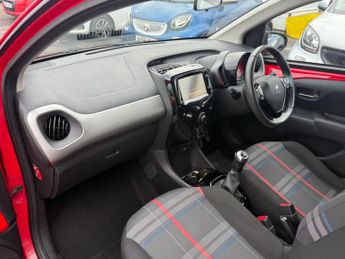 PEUGEOT 108 1.2 VTi PureTech Allure Euro 5 3dr