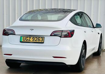 TESLA MODEL 3 Standard Range Plus Auto RWD 4dr