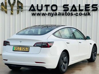 TESLA MODEL 3 Standard Range Plus Auto RWD 4dr