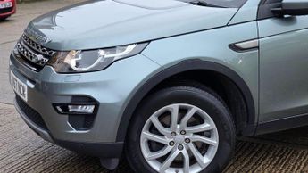 LAND ROVER DISCOVERY SPORT 2.0 TD4 SE Tech Auto 4WD Euro 6 (s/s) 5dr