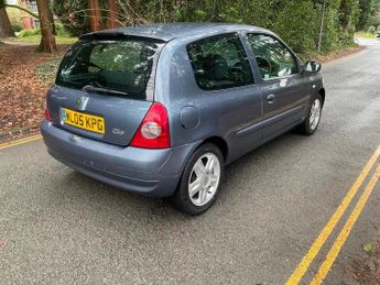 RENAULT CLIO 1.2 16v Extreme 4 3dr