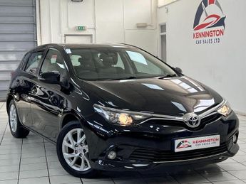 Toyota Auris 1.2 VVT-i Icon Euro 6 (s/s) 5dr (Safety Sense)