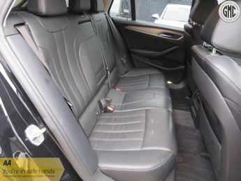 BMW 5 SERIES 2.0 520d xDrive SE Touring Full Service History.