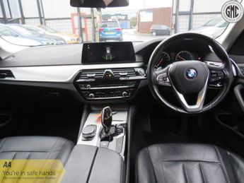 BMW 5 SERIES 2.0 520d xDrive SE Touring Full Service History.