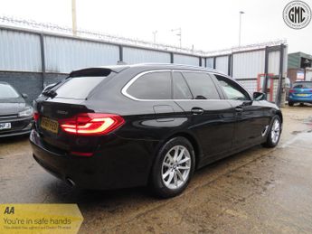 BMW 5 SERIES 2.0 520d xDrive SE Touring Full Service History.