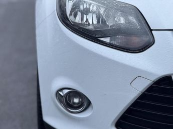FORD FOCUS 1.6 Titanium Powershift Euro 5 5dr