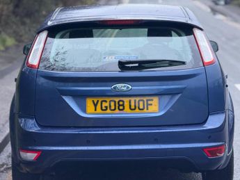 FORD FOCUS 1.6 Zetec 5dr